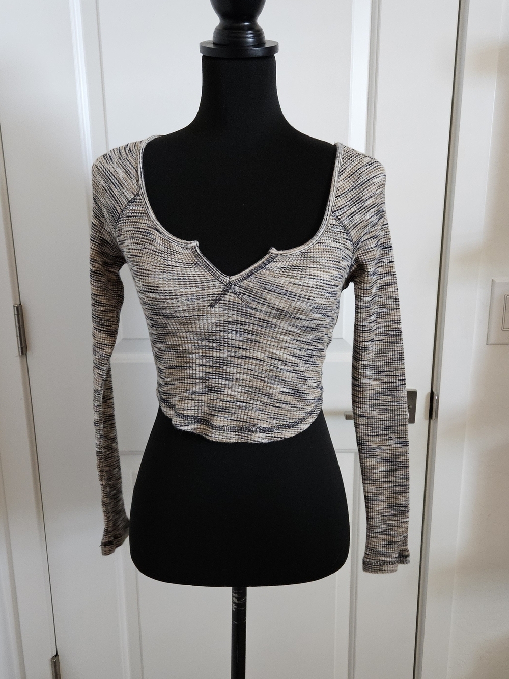 Urban Outfitters Ribbed Notched Crop Top Marled Beige Black Small Petite